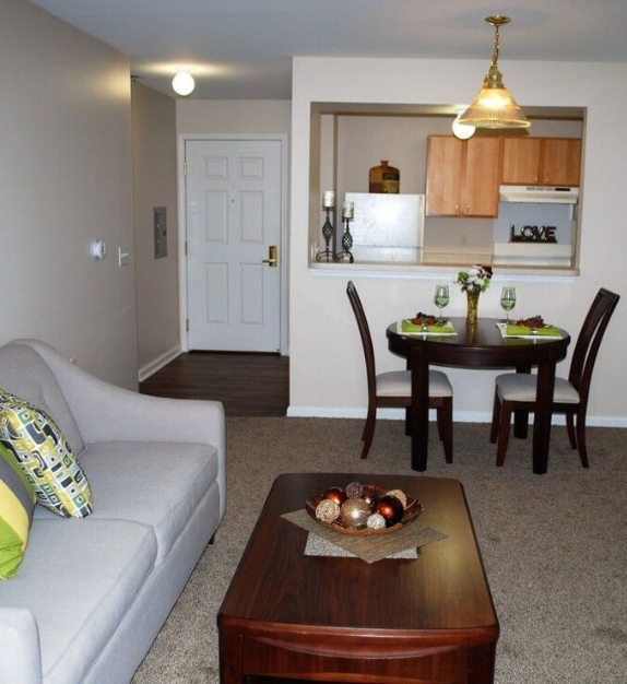 Senior Living Communities | Southfield, MI | Lockwood Companies  - seniorcommunity2